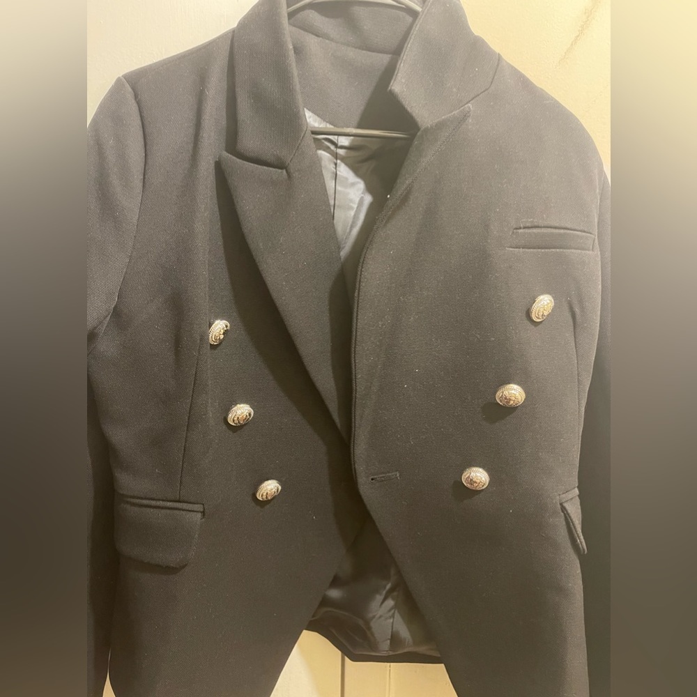 Blazer - Picture 4 of 5